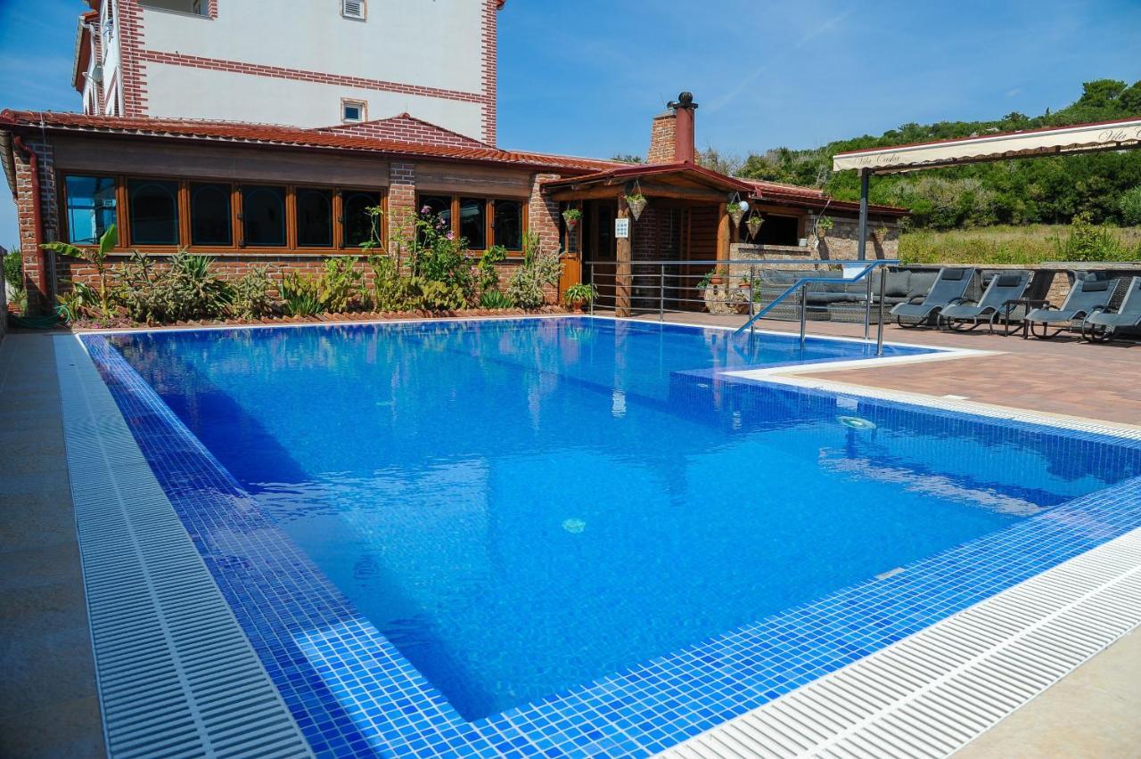 Apartmani Vila Caska Екстер'єр фото